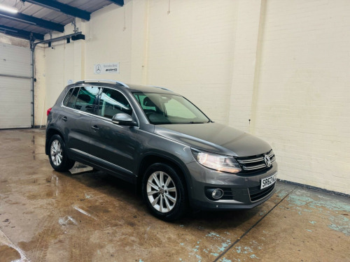 Volkswagen Tiguan  2.0 TDI BlueMotion Tech SE 4WD Euro 5 (s/s) 5dr