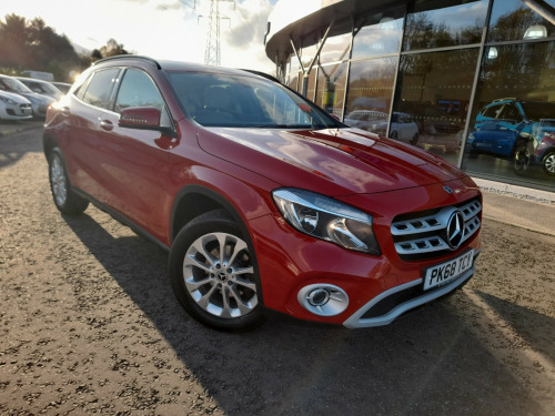 Mercedes-Benz GLA-Class  Gla Hatchback SE