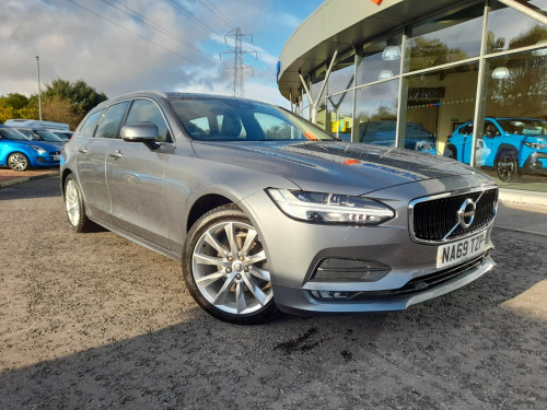 Volvo V90 Estate Momentum Plus