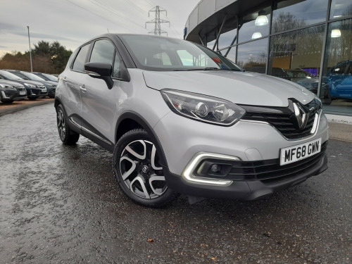 Renault Captur  Hatchback Iconic