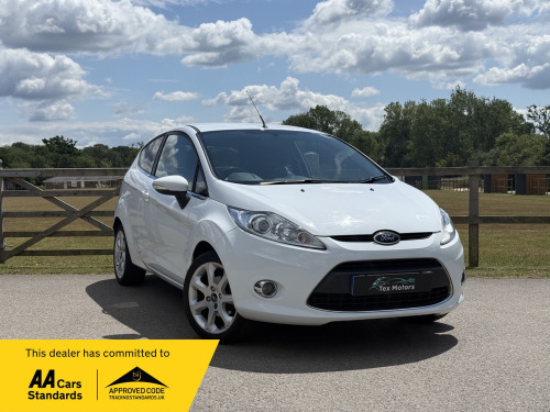 Ford Fiesta  1.25 Zetec Hatchback 3dr Petrol Manual (129 g/km, 81 bhp)