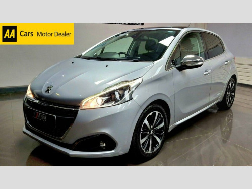Peugeot 208  1.2 PureTech Allure Premium Hatchback 5dr Petrol M 