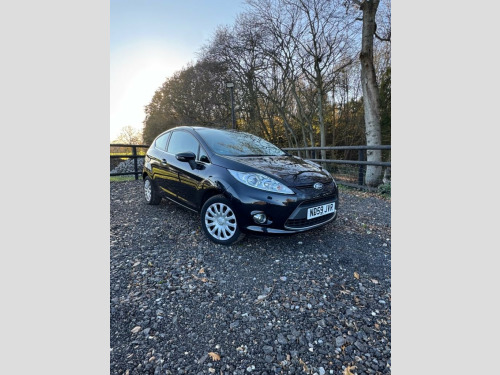 Ford Fiesta  1.25 Zetec Hatchback 3dr Petrol Manual (133 g/km, 