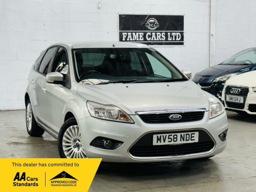 Ford Focus  1.6 Titanium 5dr