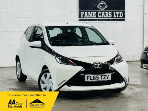Toyota AYGO  1.0 VVT-i x-play x-shift Euro 5 5dr Euro 5
