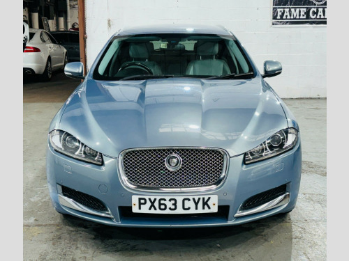 Jaguar XF  2.2d Luxury Sportbrake Auto Euro 5 (s/s) 5dr