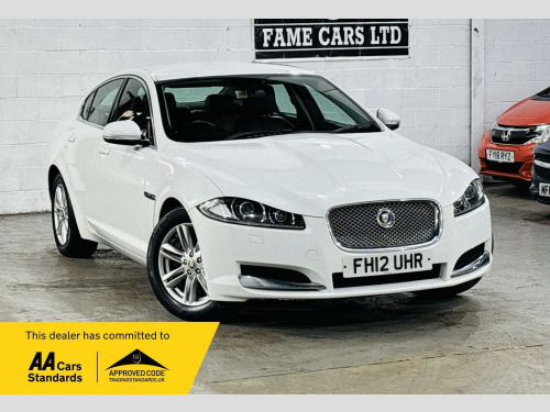Jaguar XF  2.2d Luxury Auto Euro 5 (s/s) 4dr