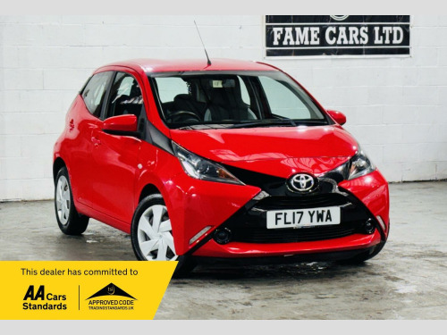 Toyota AYGO  1.0 VVT-i x-play x-shift Euro 6 5dr