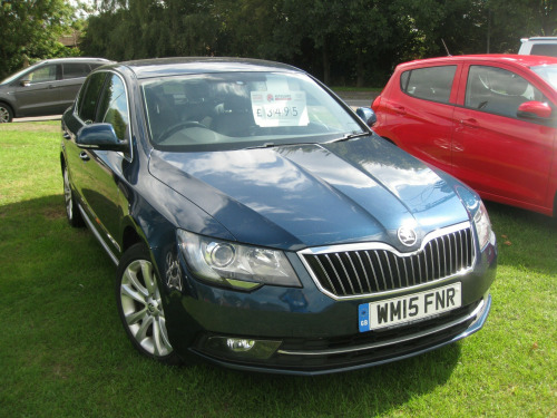 Skoda Superb  SE TSI 5-Door