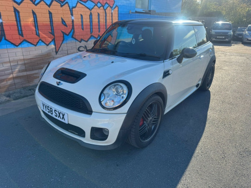 MINI Hatch  1.6 John Cooper Works Hatchback 3dr Petrol Manual Euro 4 (211 ps)