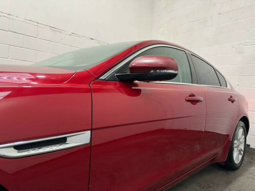 Jaguar XE  2.0 GTDi Prestige Auto Euro 6 (s/s) 4dr