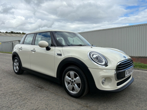 MINI Hatch  1.5 Cooper GPF Hatchback 5dr Petrol Manual Euro 6 (s/s) (136 ps)