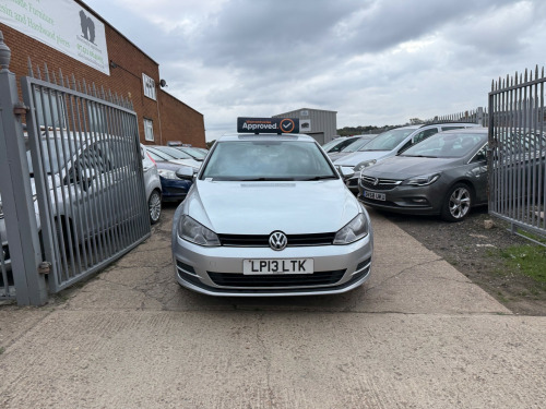 Volkswagen Golf  1.2 TSI BlueMotion Tech S Hatchback 5dr Petrol Manual Euro 5 (s/s) (105 ps)