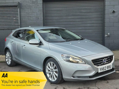 Volvo V40  2.0 D3 SE Lux Hatchback 5dr Diesel Geartronic Euro 