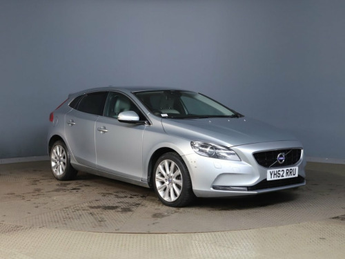 Volvo V40  2.0 D3 SE Lux Hatchback 5dr Diesel Geartronic Euro