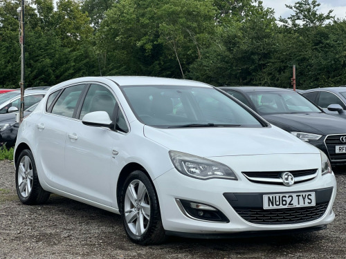 Vauxhall Astra  2.0 CDTi ecoFLEX SRi Euro 5 (s/s) 5dr