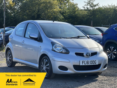 Toyota AYGO  1.0 VVT-i Ice Euro 5 5dr