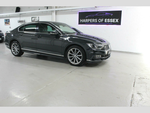 Volkswagen Passat  2.0 TDI BlueMotion Tech R-Line Euro 6 (s/s) 4dr