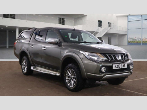 Mitsubishi L200  2.4 DI-D DC Titan 4WD Euro 6 4dr 