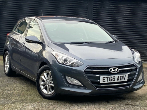Hyundai i30  1.6 CRDi Blue Drive SE Nav Euro 6 (s/s) 5dr 