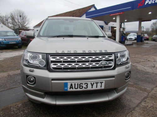 Land Rover Freelander 2  2.2 TD4 HSE Lux SUV 5dr Diesel Manual 4WD Euro 5 (s/s) (150 ps)