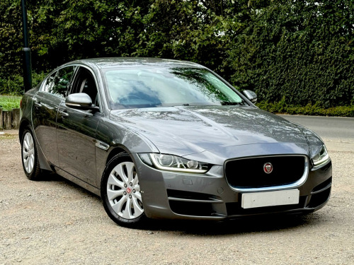 Jaguar XE  2.0d Portfolio Auto Euro 6 (s/s) 4dr