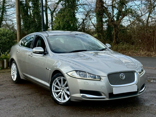 Jaguar XF  2.2d Luxury Auto Euro 5 (s/s) 4dr 