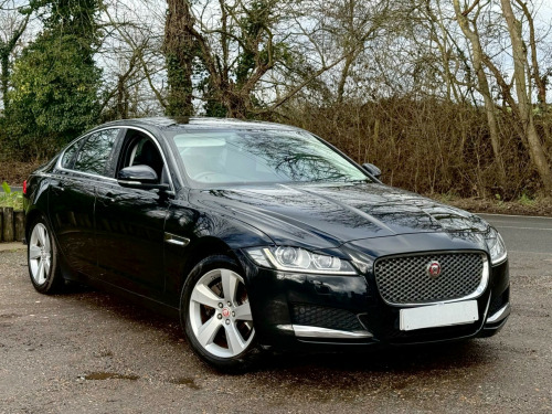 Jaguar XF  2.0d Portfolio Auto AWD Euro 6 (s/s) 4dr 