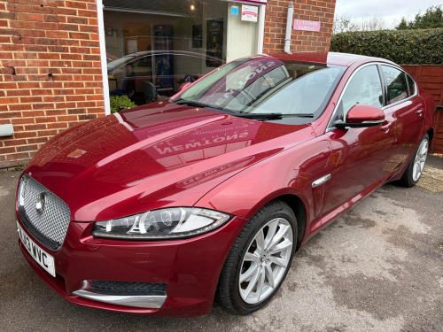 Jaguar XF  2.2d Premium Luxury Saloon 4dr Diesel Auto Euro 5 (s/s) (200 ps)