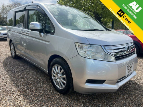 Honda Stepwagon  2013 2.0 vvt-i EcoTronic Auto 8Seats MPV