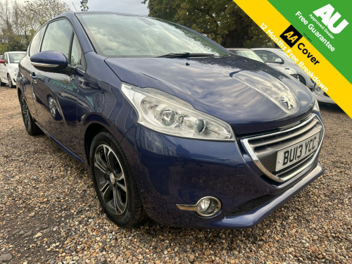 Peugeot 208  1.2 VTi Intuitive Euro 5 3dr 