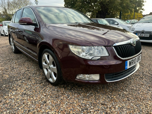 Skoda Superb  2.0 TDI Elegance DSG Euro 4 5dr