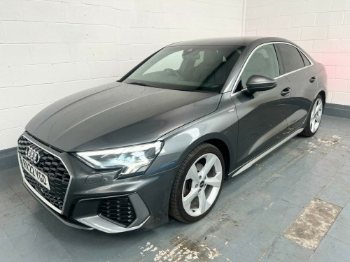 Audi A3  2.0 TDI 35 S line S Tronic Euro 6 (s/s) 4dr