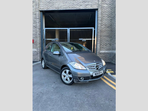 Mercedes-Benz A-Class A160 1.5 A160 Avantgarde SE Hatchback 5dr Petrol CVT (1 