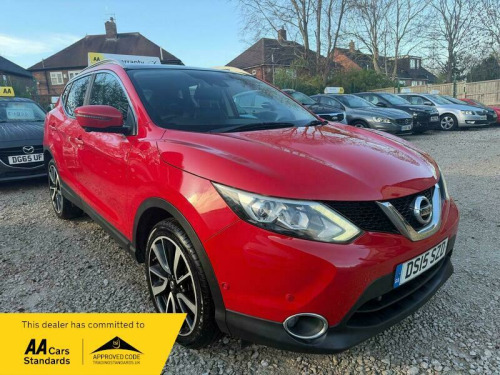 Nissan Qashqai  1.2 DIG-T Tekna 2WD Euro 5 (s/s) 5dr