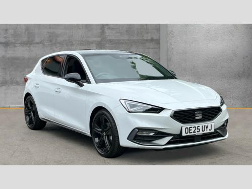 SEAT Leon  Leon 1.5 Etsi 150 FR Black Edition 5Dr DSG [dap] Hatchback