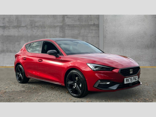 SEAT Leon  Seat Leon Hatch FR Black Edition 1.5 eTSi AFV 150 7-spd 