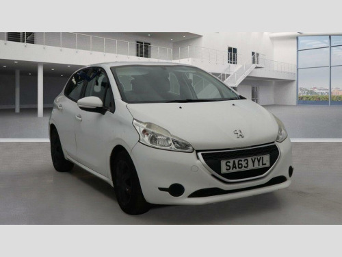 Peugeot 208  1.2 VTi Access+ Euro 5 5dr