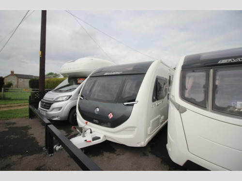 Suzuki CHALLENGER GRANDE  Swift Challenger SE Grande 670 | 4 Berth