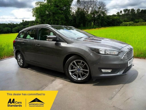 Ford Focus  1.6 Zetec Powershift Euro 6 5dr