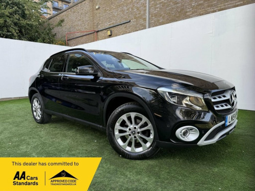 Mercedes-Benz GLA-Class GLA200 1.6 GLA200 SE (Executive) 7G-DCT Euro 6 (s/s) 5dr