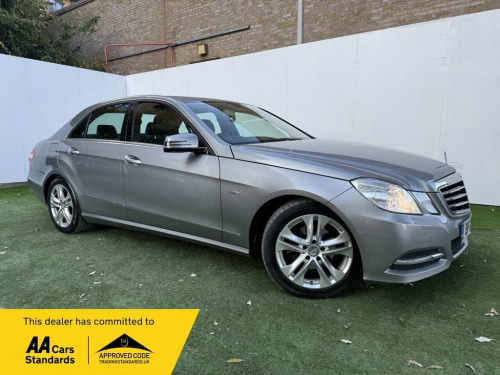Mercedes-Benz E-Class E220 2.1 E220 CDI BlueEfficiency Executive SE G-Tronic+