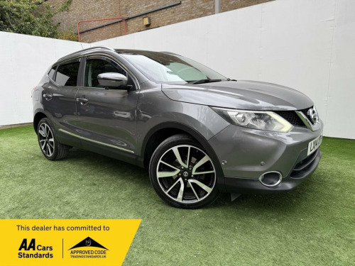 Nissan Qashqai  1.5 dCi Tekna 2WD Euro 5 (s/s) 5dr