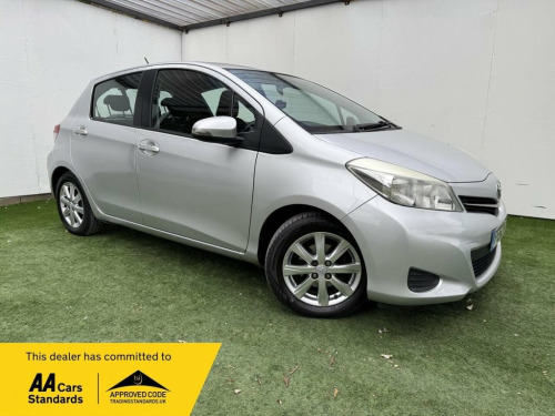 Toyota Yaris  1.33 Dual VVT-i TR Multidrive S Euro 5 5dr