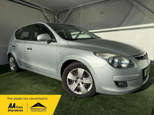 Hyundai i30  1.4 Classic Euro 4 5dr 