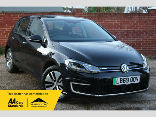 Volkswagen Golf  35.8kWh e-Golf Hatchback 5dr Electric Auto (136 ps