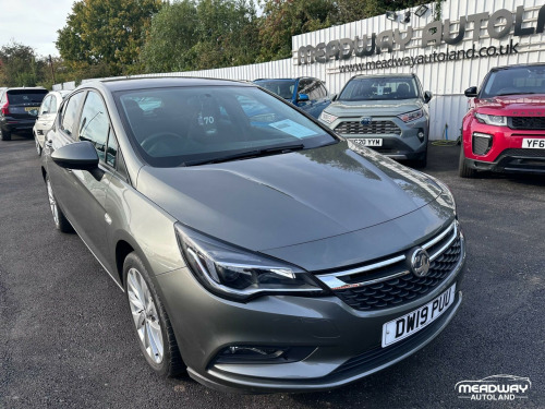 Vauxhall Astra  1.0i Turbo ecoTEC Tech Line Nav Euro 6 (s/s) 5dr