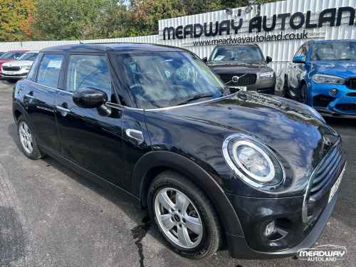 MINI Hatch  1.5 Cooper Classic Euro 6 (s/s) 5dr