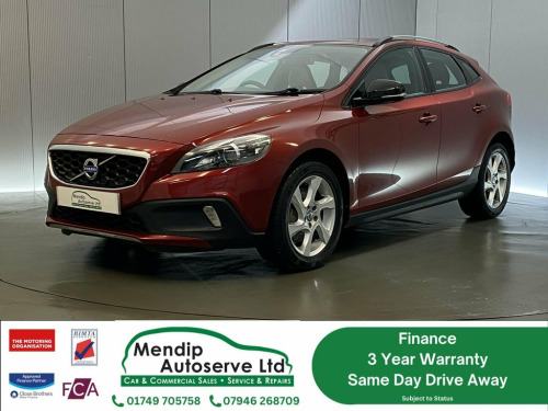 Volvo V40  2.0 D2 Lux Nav Hatchback 5dr Diesel Manual Euro 6  