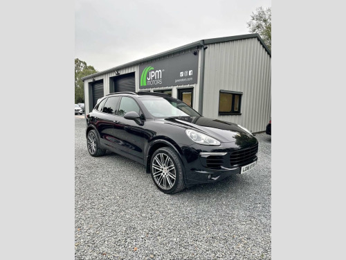 Porsche Cayenne  3.0 TD V6 SUV 5dr Diesel TiptronicS 4WD Euro 6 (s/